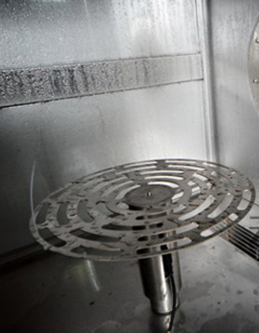 淋雨試驗箱內部示意圖